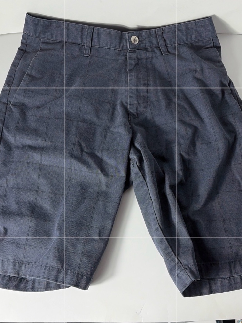 Volcom Stone Corpo Class Shorts "Mens 30" Used Gray Striped